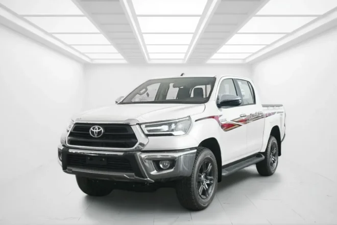 Toyota Hilux 2.7L Petrol Automatic 4WD 2025 Export Dubai to Africa