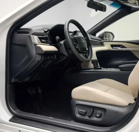 Toyota Camry LE 2.5L 2026 Export from Dubai to Africa