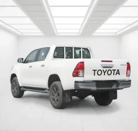 Toyota Hilux 2.4L Diesel Double Cab 2025 Export Dubai to Africa