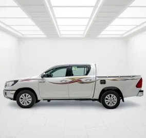 Toyota Hilux 2.7L Manual 2025 Exporting from Dubai to Africa