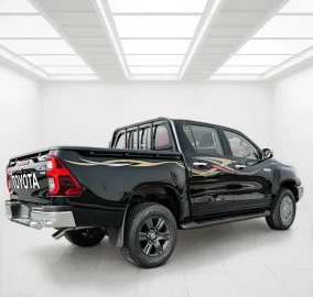 Toyota Hilux 2.7L Manual Double Cab Pickup 2026 Export from Dubai to Africa